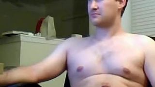 Tizio grasso che si masturba