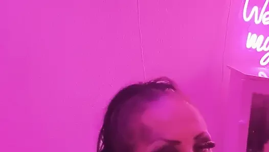Dövmeli sakso