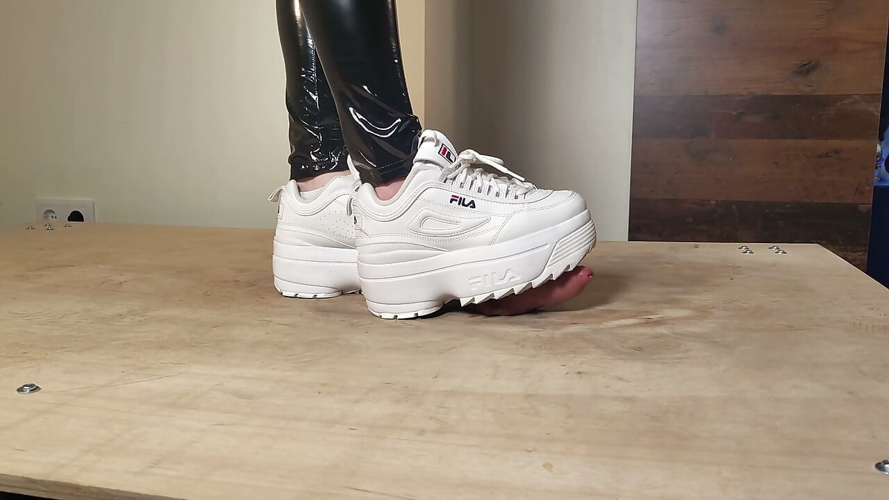 Fila Disruptor Plateau Cock Crush Full Clip - Lady Thaya