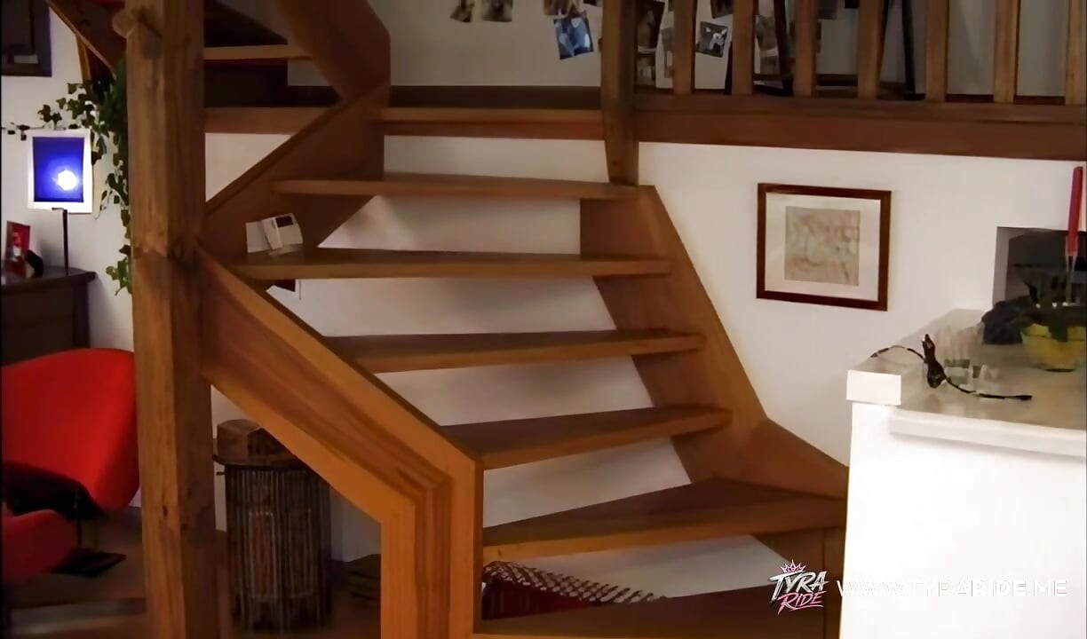 Madura loira milf em encontros apaixonados no quarto