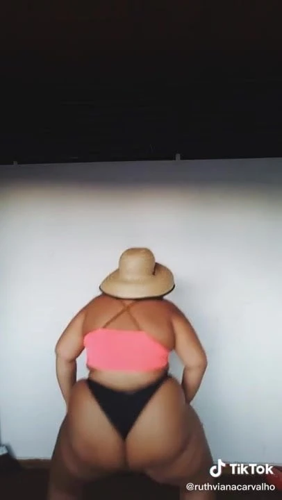 Puta muy culona Big Ass