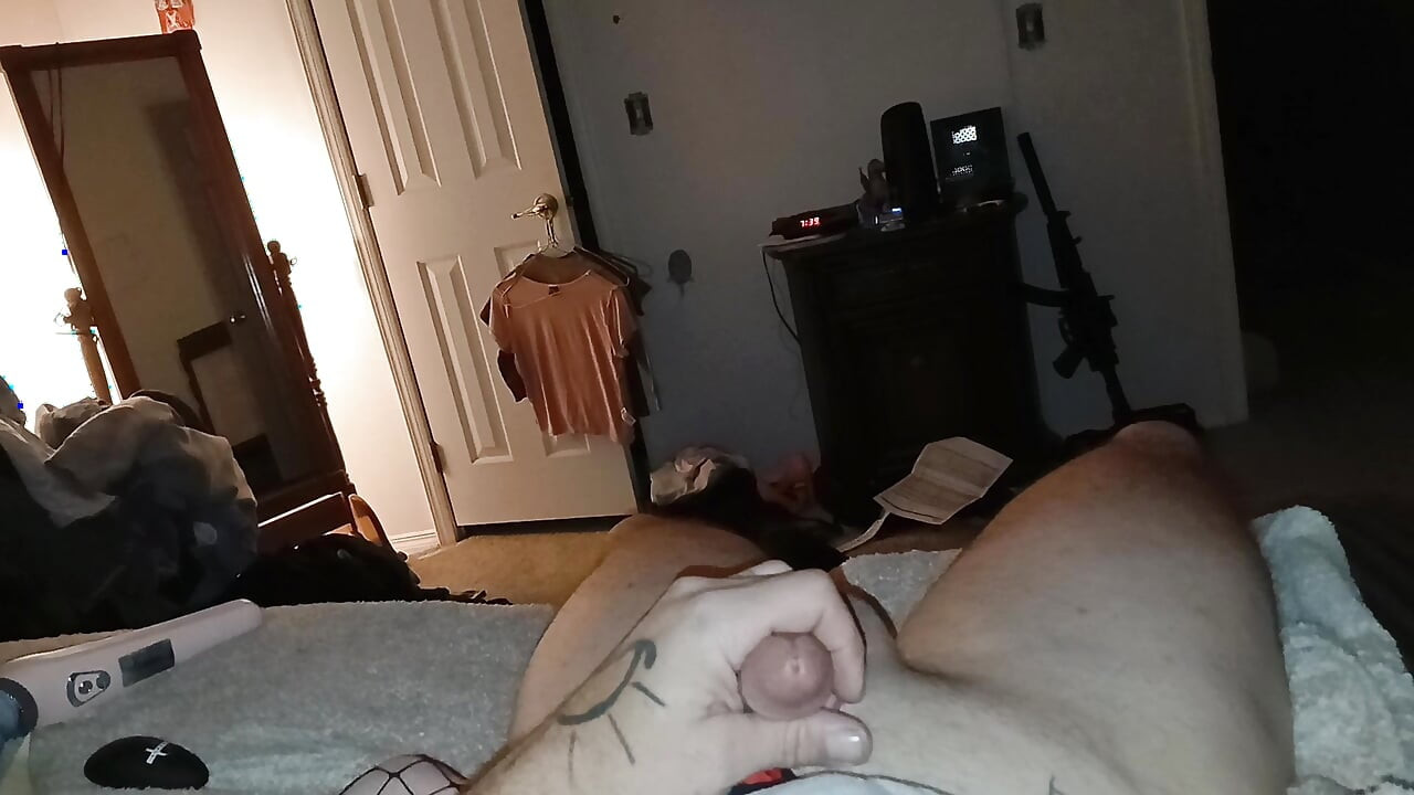 Isteri menunggang dan memancut mani pada zakar saya