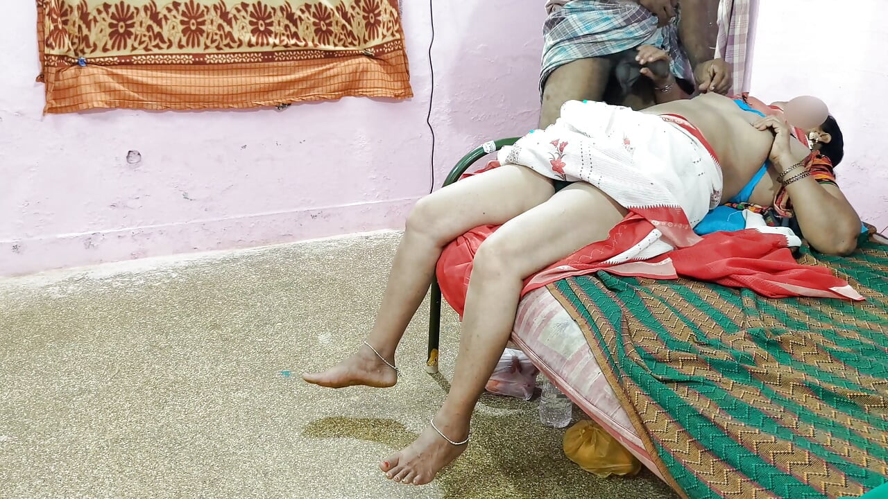 Dueño De Una Casa Asiática Enojada Atrapa a Los Manitas Masturbándose - Cremita Alucinante Con Salvaje Chupando Y Follando