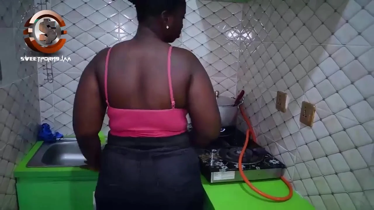 Desi D Ass Got Her Huge Ass Fucked in the Kitchen