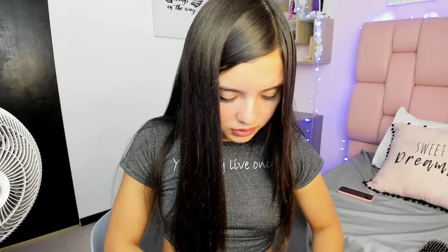 Discover the insatiable nature of Salome, the webcam model who loves to be submissive and talk dirty, masturbating non-stop, always wanting to eat milk