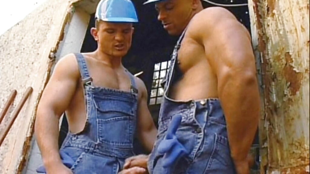 Hung Muscle Jock Drills His Young Lover Anal Outdoors and