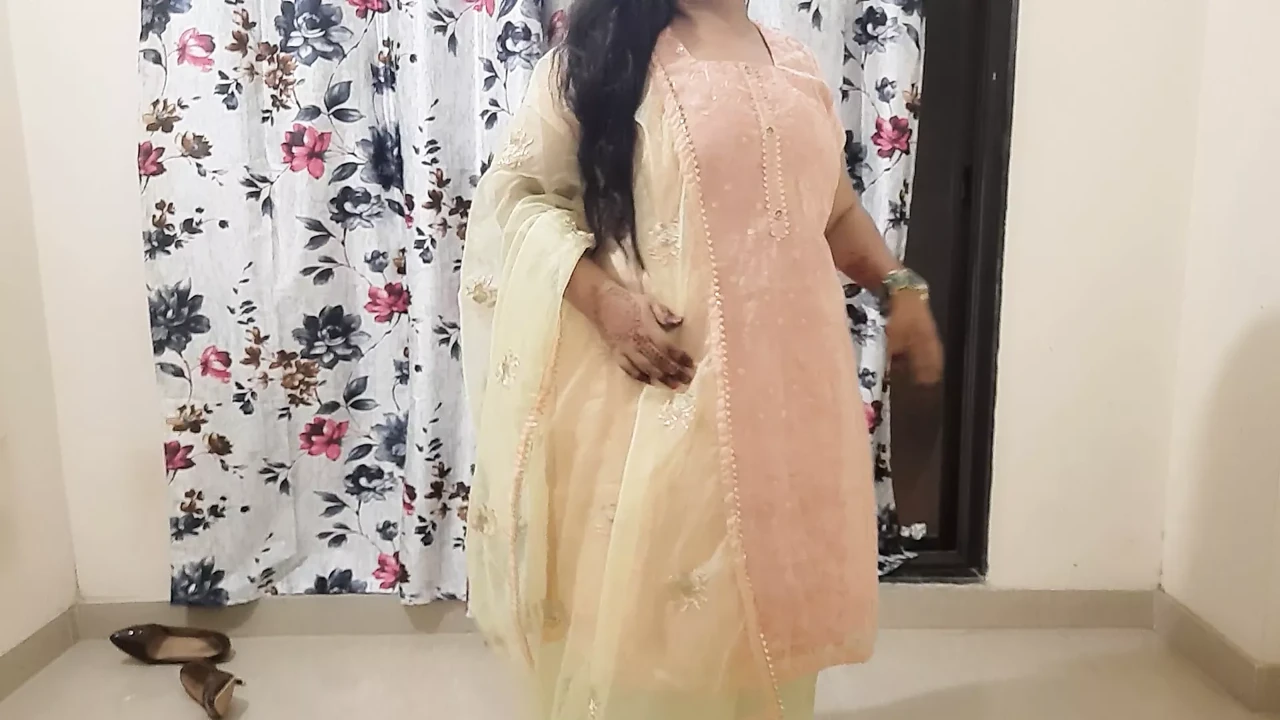 Indian horny bride getting ready for her suhagrat - hidden camera in room