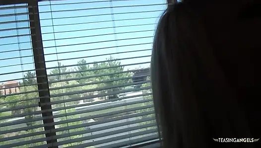 Tosh Locks трахают ее киску в хардкорной манере