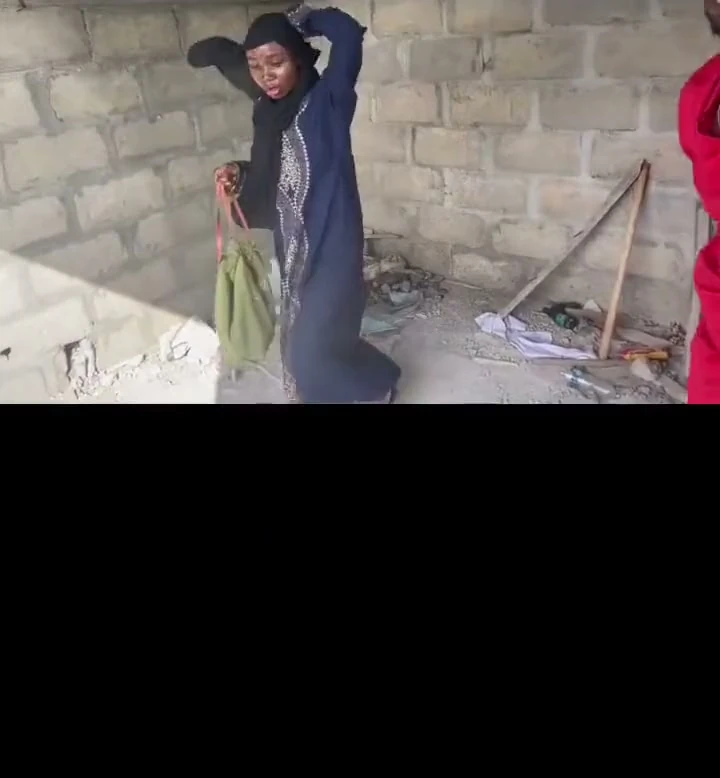 Alahaji Fuvked Her Engineer in an Uncompleted Building