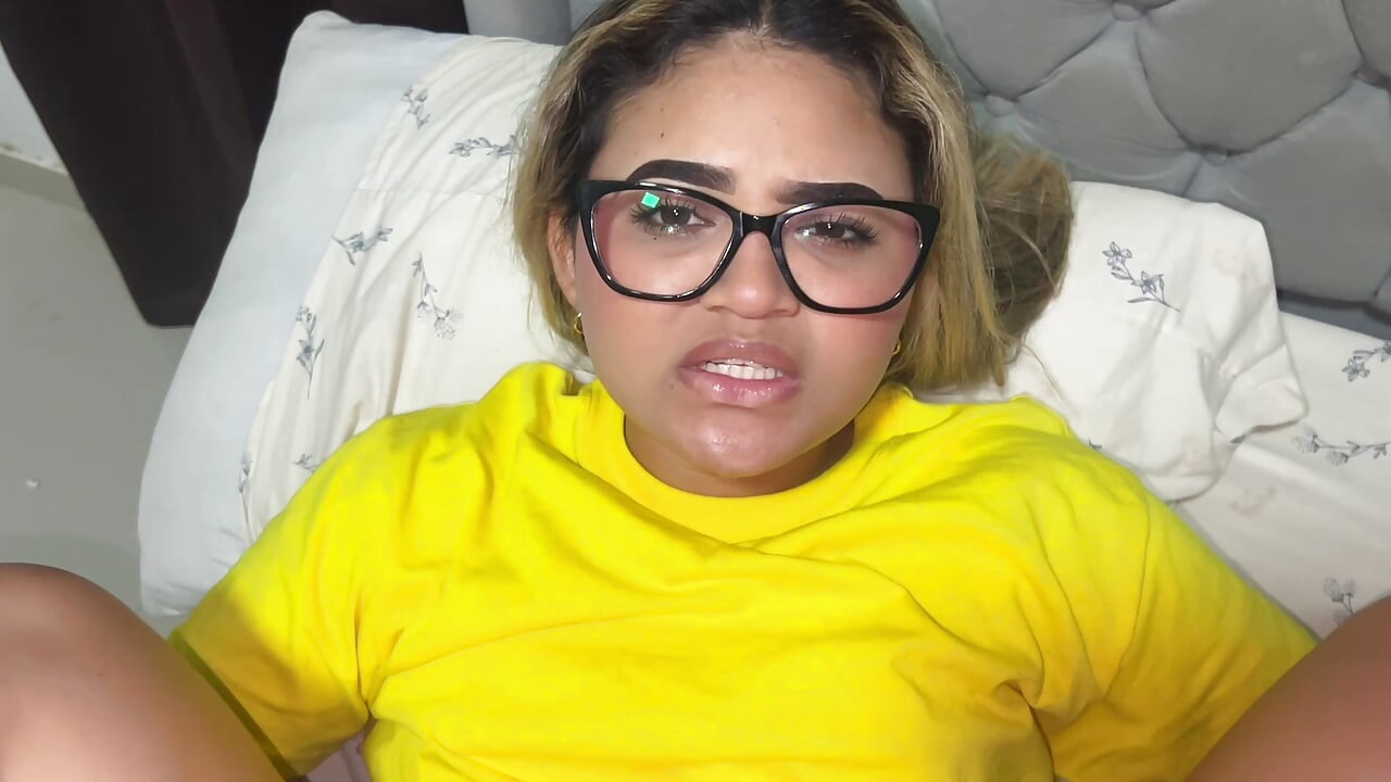 Repartidora Tarde Castigada: Me Follo al Cliente para que No Me Denuncie al Jefe