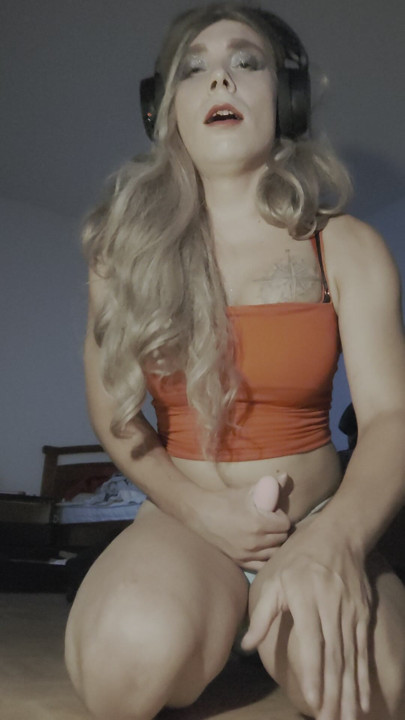 Playing with vibrator