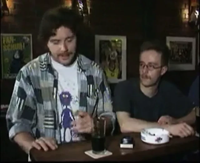Kinky Fisting in a german pub