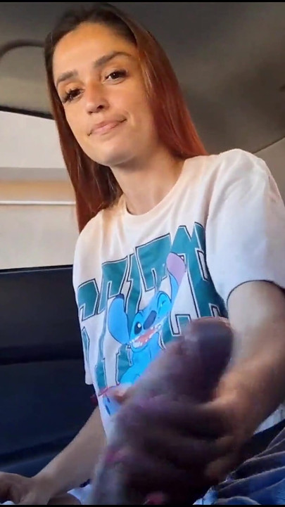I Showed My Cock to a Hot Woman in Risky, but She Liked It!