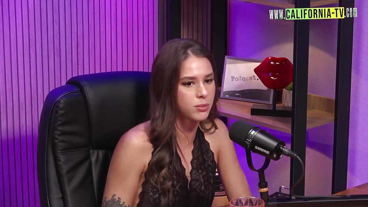 Ateşli Hatun Rafa Lima Vücudunu Gösteriyor Ve Fantezilerini Anlatıyor