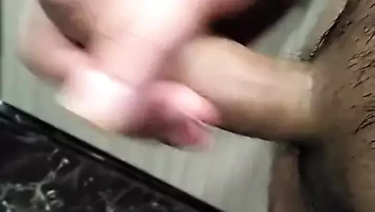Çinli küçük yarağım boşalıyor