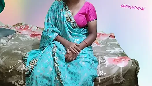 Telugu Ev Hanımı Romantizm Göğüsleri Oğlan Frind'de Bastırıyor