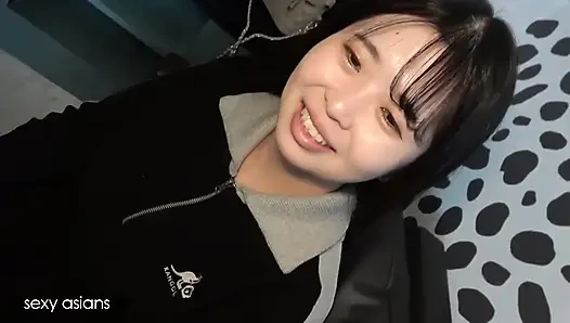 Wanita sange ini diam-diam menyelinap keseruan diam-diam sampai dicrot di dalam!