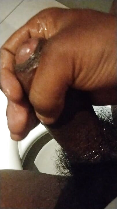 Desi hard dick close up mustrabate