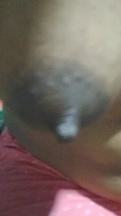 बड़े निपल्स