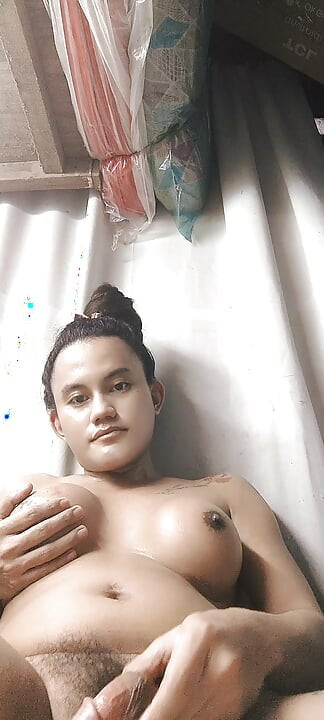Mainkan diri saya. Saya gersang