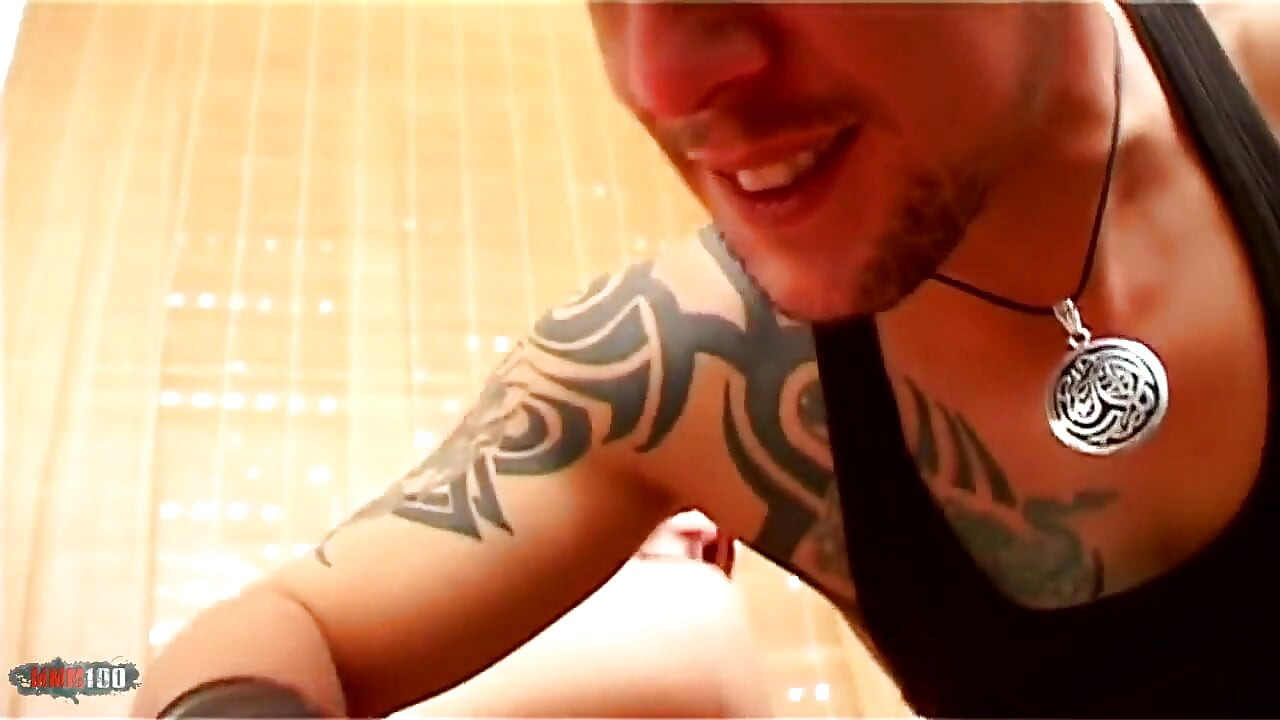 Leeloo: Larry Offers a Nice Bigtits Babe to His Friend