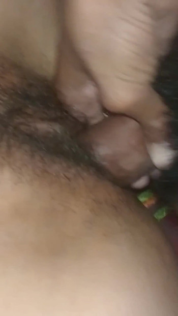 Bini desi berkongkek tegar dan mengusik dengan buah dadanya | Klip 2