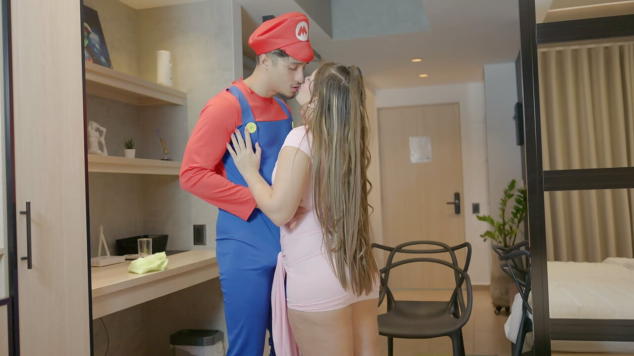 Instalatér Mario Bross opravuje potrubí Emy Ribeiro