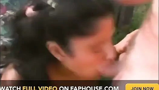 Nettes latina-teen wird im freien gefickt