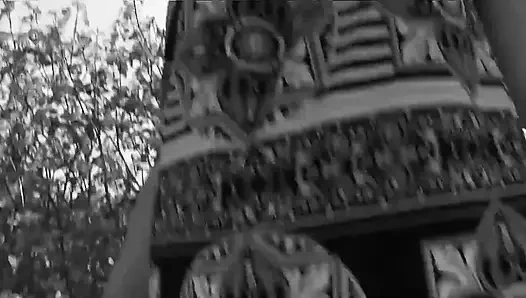 Ganda Sylvie - di dalam mobil & di kolam renang