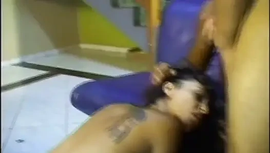 Seks threesome sama pria antar ras!