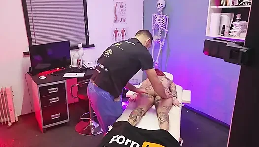 Tantric Yoni Massage with Thatbosslass