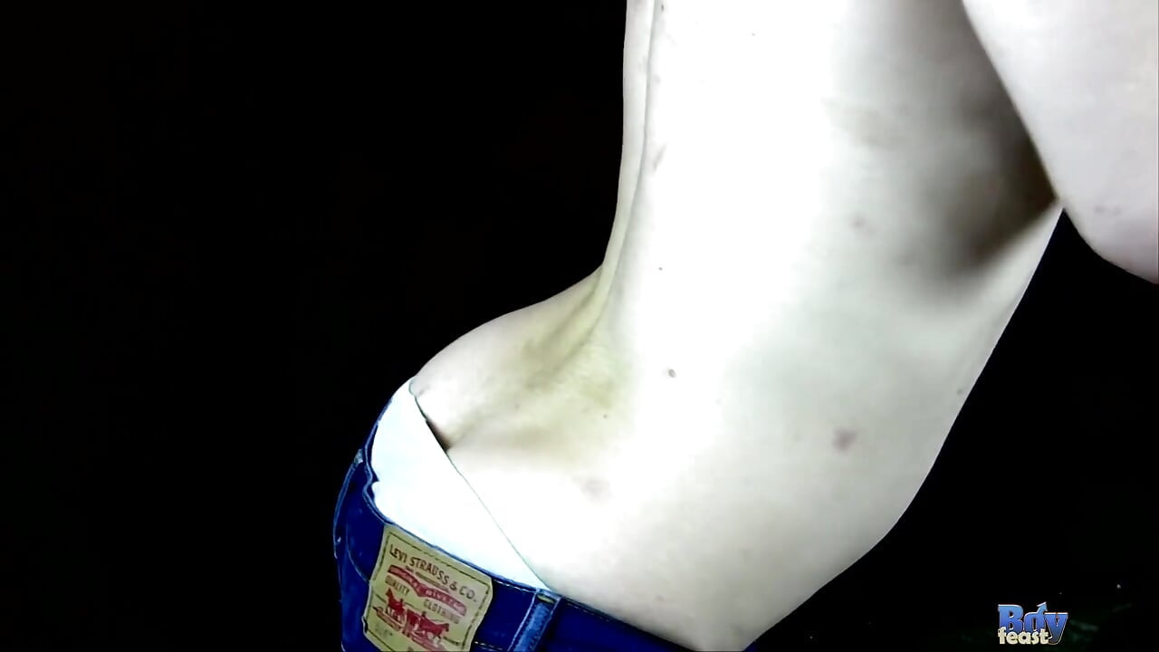 Bareback Bottom Kendoll Takes It