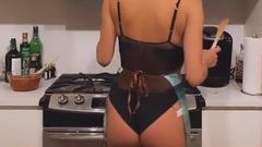 Caroline Vreeland - cooking with lingerie 10-16-20