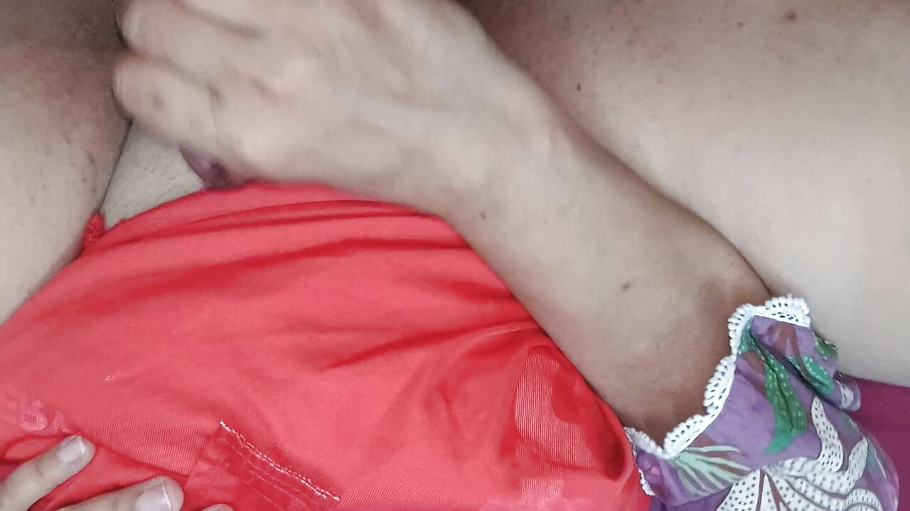 Nurse seduces her patient and enjoys hospital sex