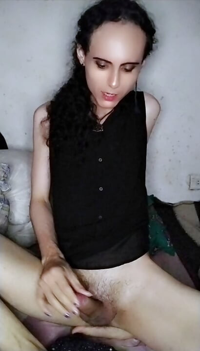 Me Pongo Muy Traviesa Cuando Estoy Sola En Casa.