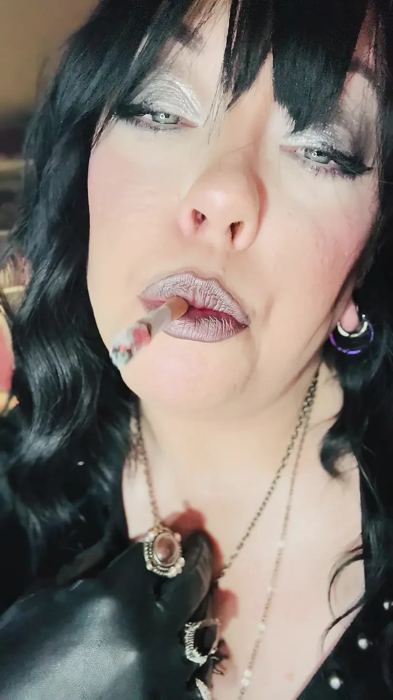 Black Haired Goth Smokes A Cigarette – BBW Tina Snua Smoking With Leather Gloves & Jewellery
