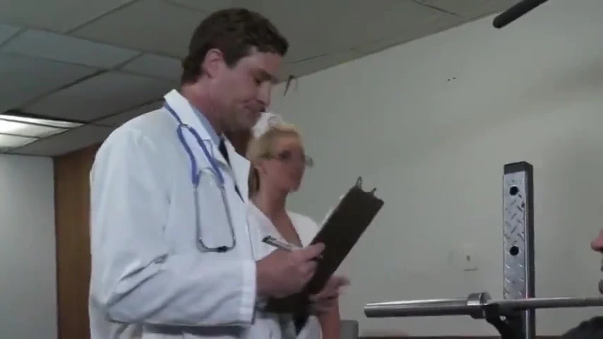 Milf nurse gets ass fucked by doctor
