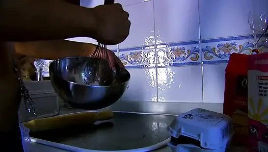 Er befiehlte einem zimmermädchen, sie zu bekommen!!!