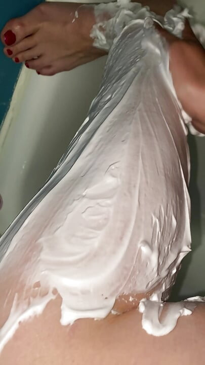 Cewek dengan lebat lagi cukur lebat - close up