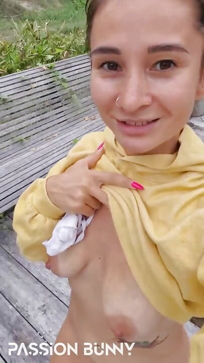 Snimanje selfija i pišanje sa Lepim treperenjem