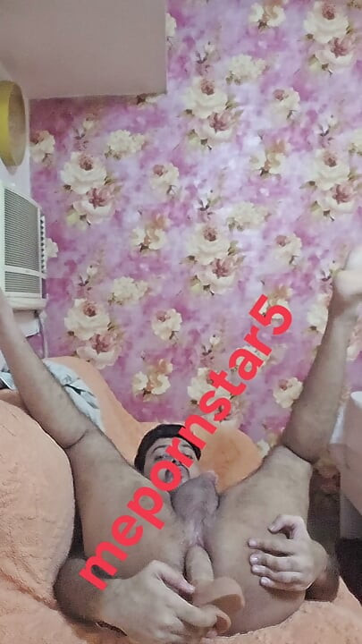 Mepornstar5 用假鸡巴玩弄