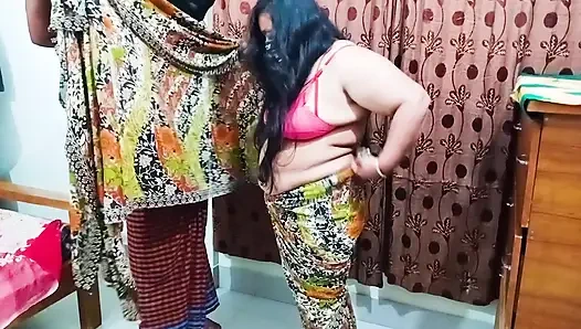 Aku menyetubuhi seorang gadis Bangladesh berdiri di dalam rumah. Xvideo seks panas desi