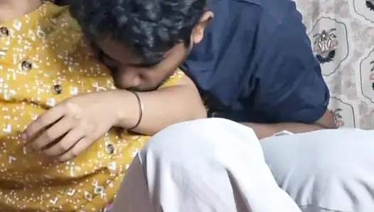 Sweetsex2001i was mopping the house, I was on the boss and my back was hurting a lot, sir, it felt very good now.