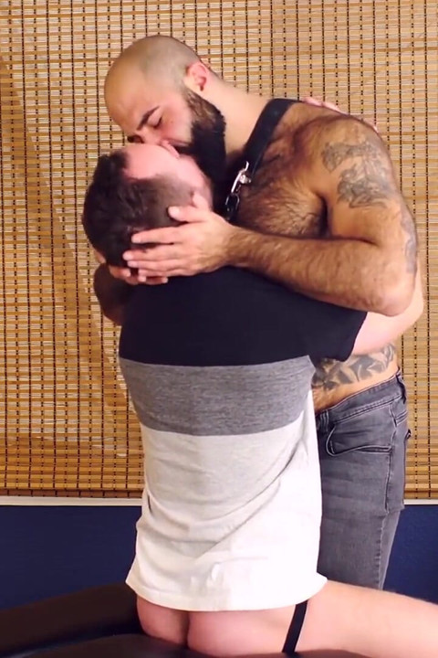 Bearfilms bear Atlas Grant barebacks kinky bottom Alex Hawk