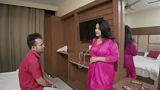 New indian model seduced maid and get her satisfied her hd audio