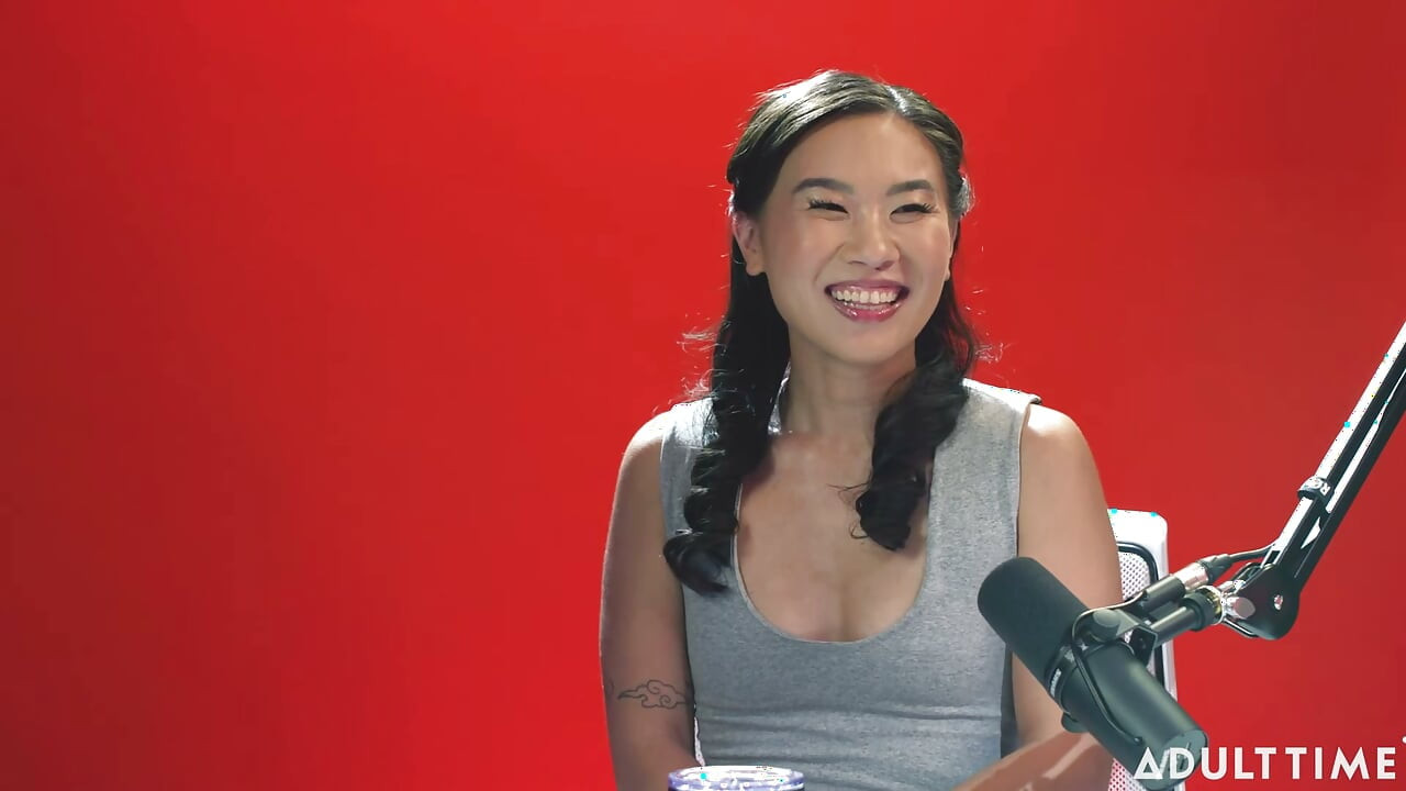 Kimmy kimm menaklukkan malu & menjual celana dalam bekas | Podcast Khusus Orang Dewasa