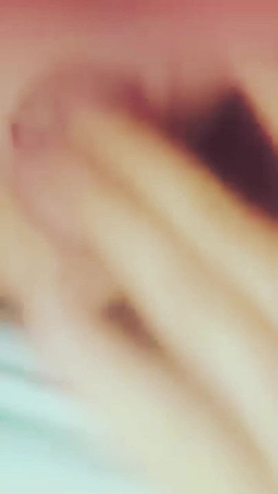 amateur asian babe's hot and wet finger sucking