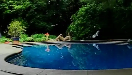 White höschen Chroniken 17: sinnliche pool-abenteuer und
