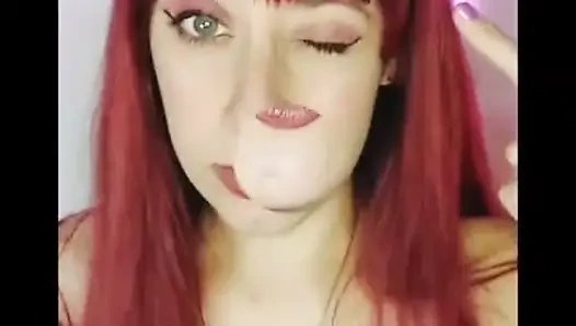 Shyfxx mempermalukan kontol pendek ini atas permintaannya! JOI Femdom
