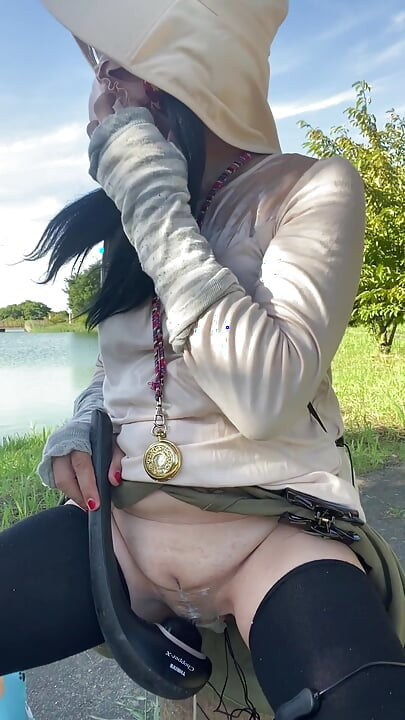 No.297 Dog-Dog Pose Walk